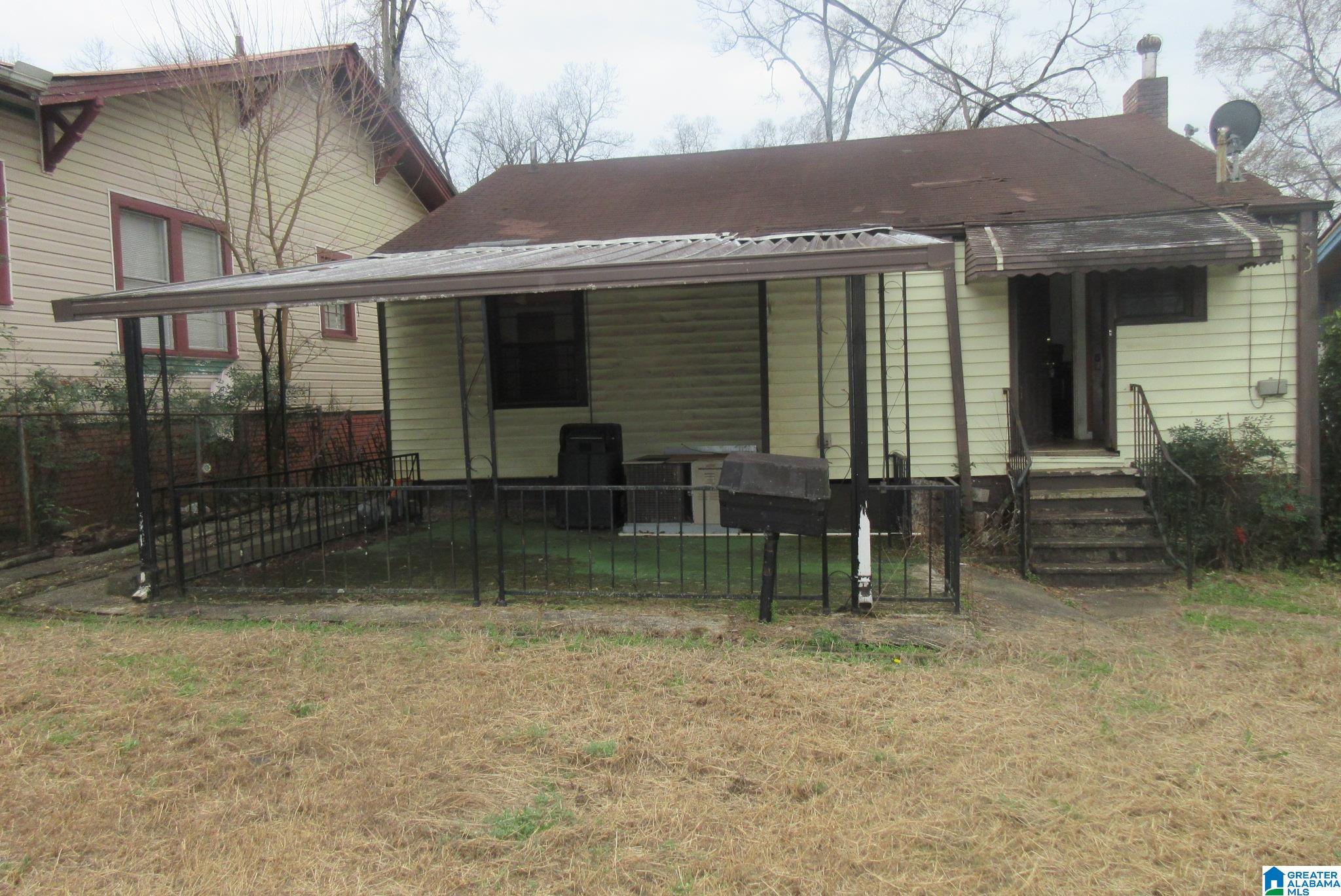 1125 15th Way Southwest Birmingham, AL 35211 - Photo 2 of 8