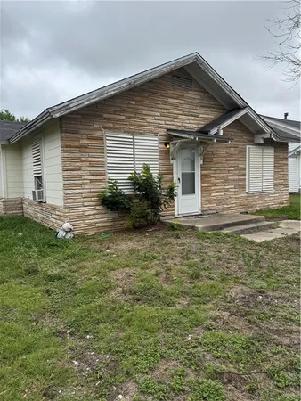$69,900 | 406 Mathis Street, Taft, TX 78390