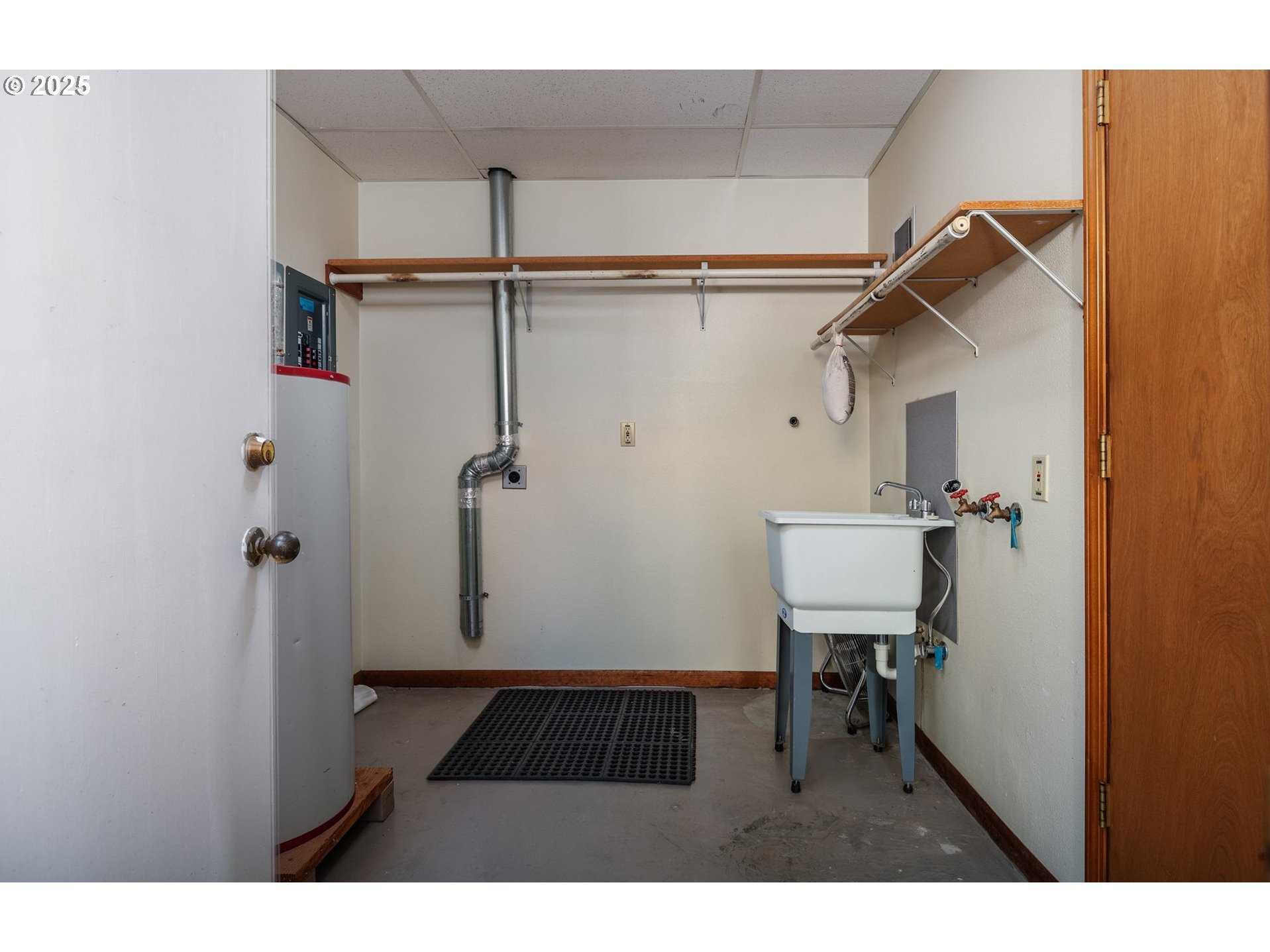 1902 Northeast 38th Avenue Portland, OR 97212 - Photo 27 of 29