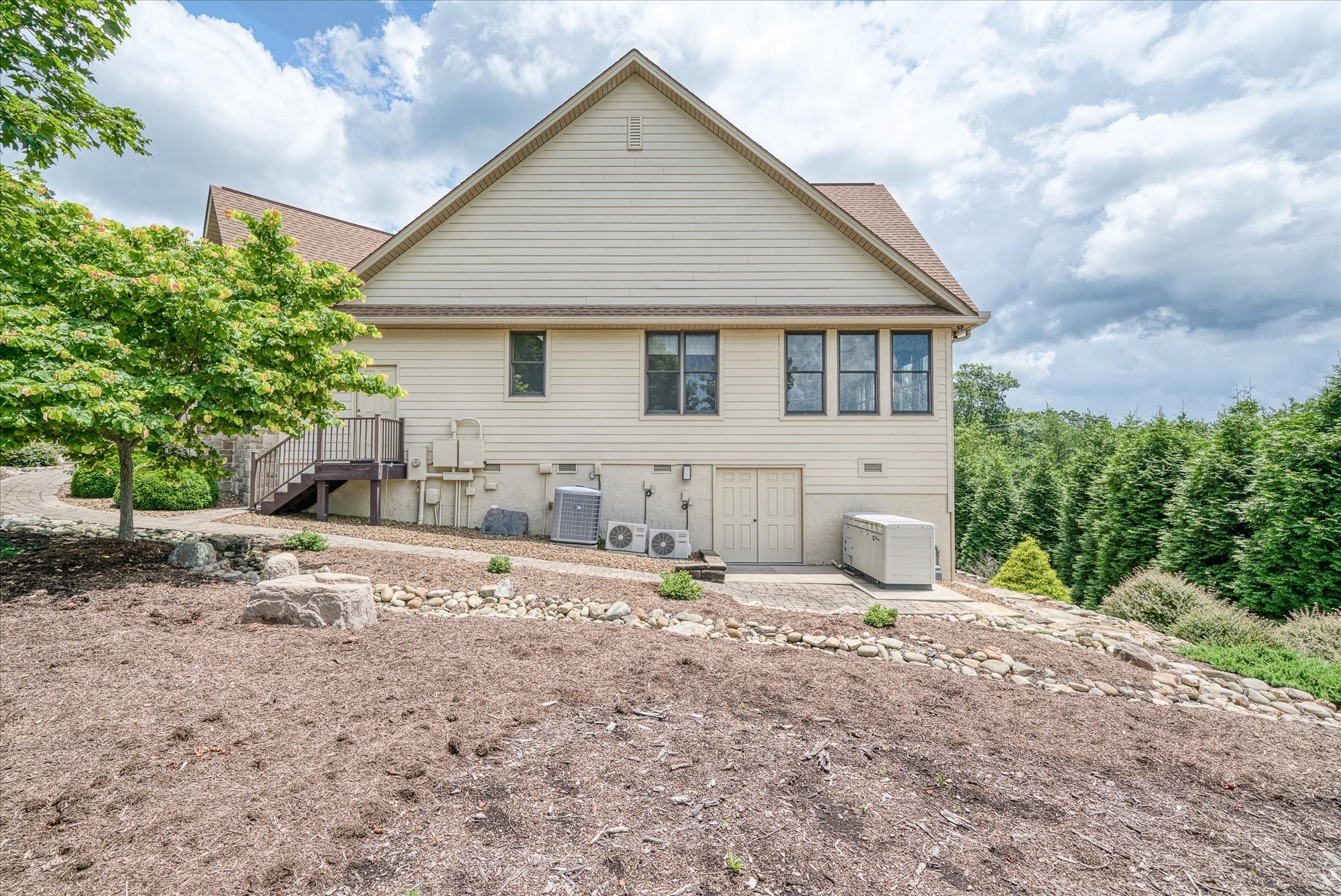61 Bluff View Terrace Crossville, TN 38558 - Photo 24 of 81 a front view of a house with a yard and garage