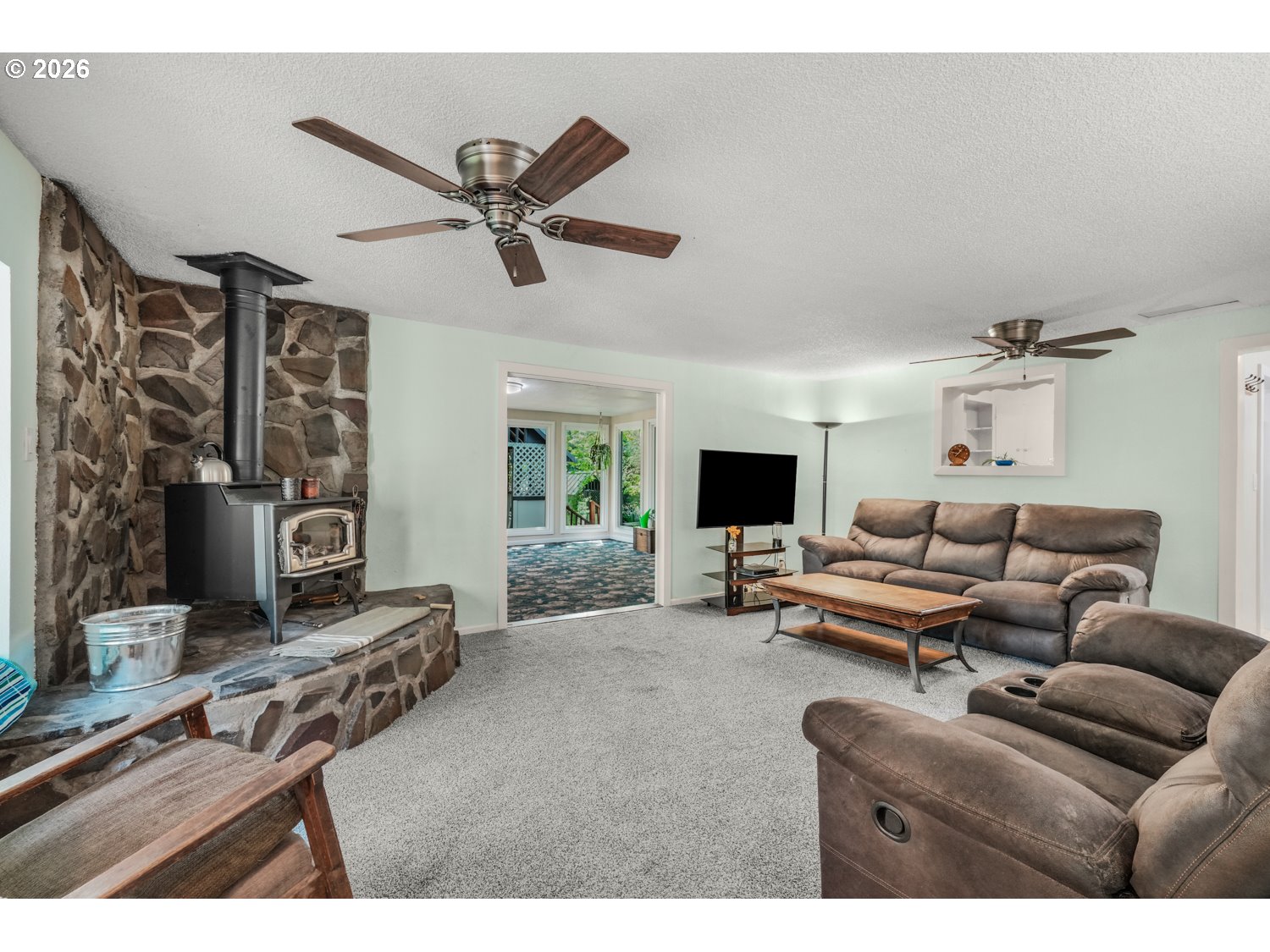1381 Oak Hill Road Roseburg, OR 97471 - Photo 6 of 48