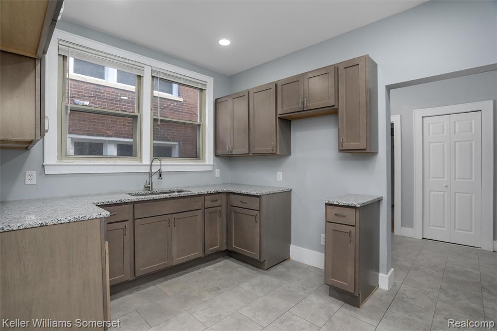 3322 Webb Street Detroit, MI 48206 - Photo 7 of 23