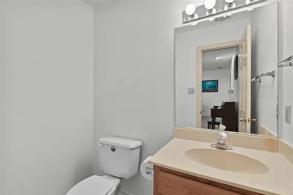 $399,900 | 716 Smokerise Circle, Denton, TX 76205