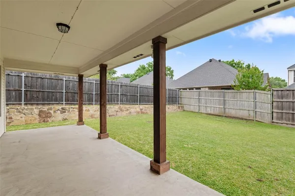 $399,900 | 716 Smokerise Circle, Denton, TX 76205