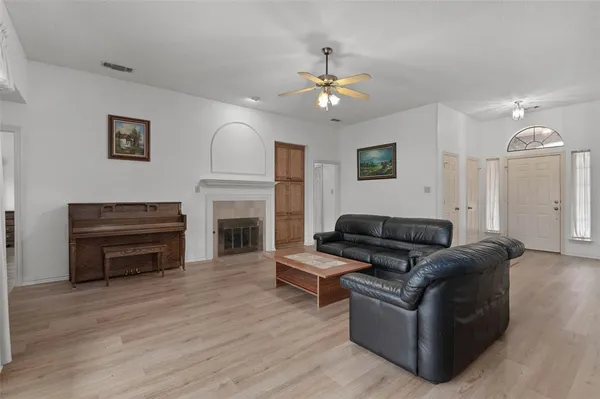 $399,900 | 716 Smokerise Circle, Denton, TX 76205