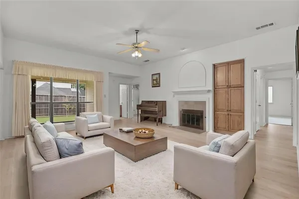 $399,900 | 716 Smokerise Circle, Denton, TX 76205