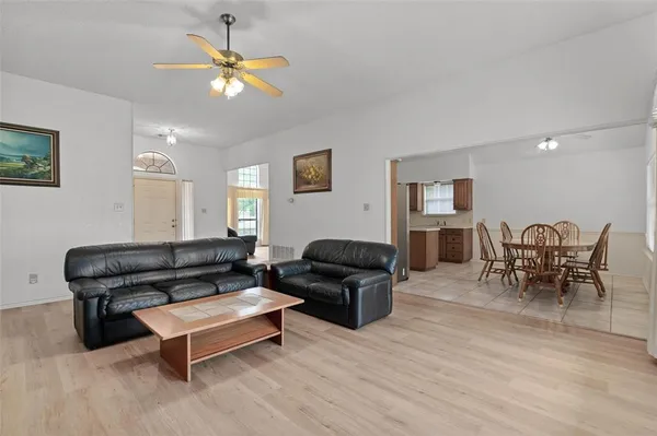 $399,900 | 716 Smokerise Circle, Denton, TX 76205