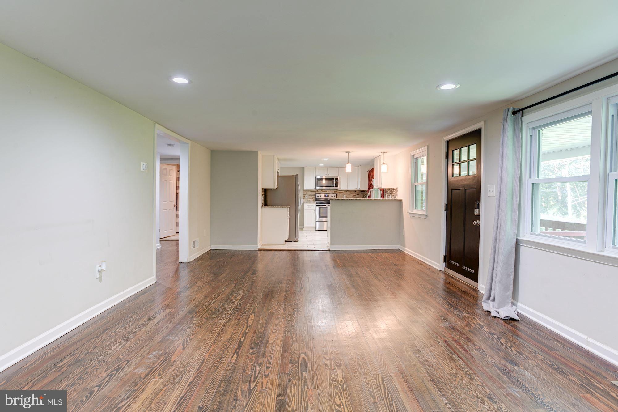 2901 Conowingo Road Bel Air, MD 21015 - Photo 6 of 39 Living Room