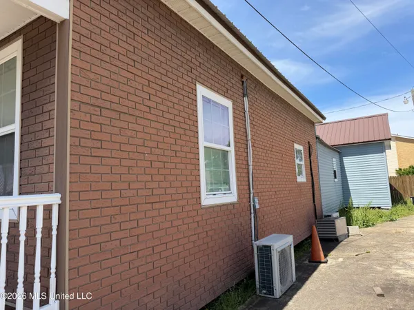 $190,000 | 205 Carter Street, Vidalia, LA 71373