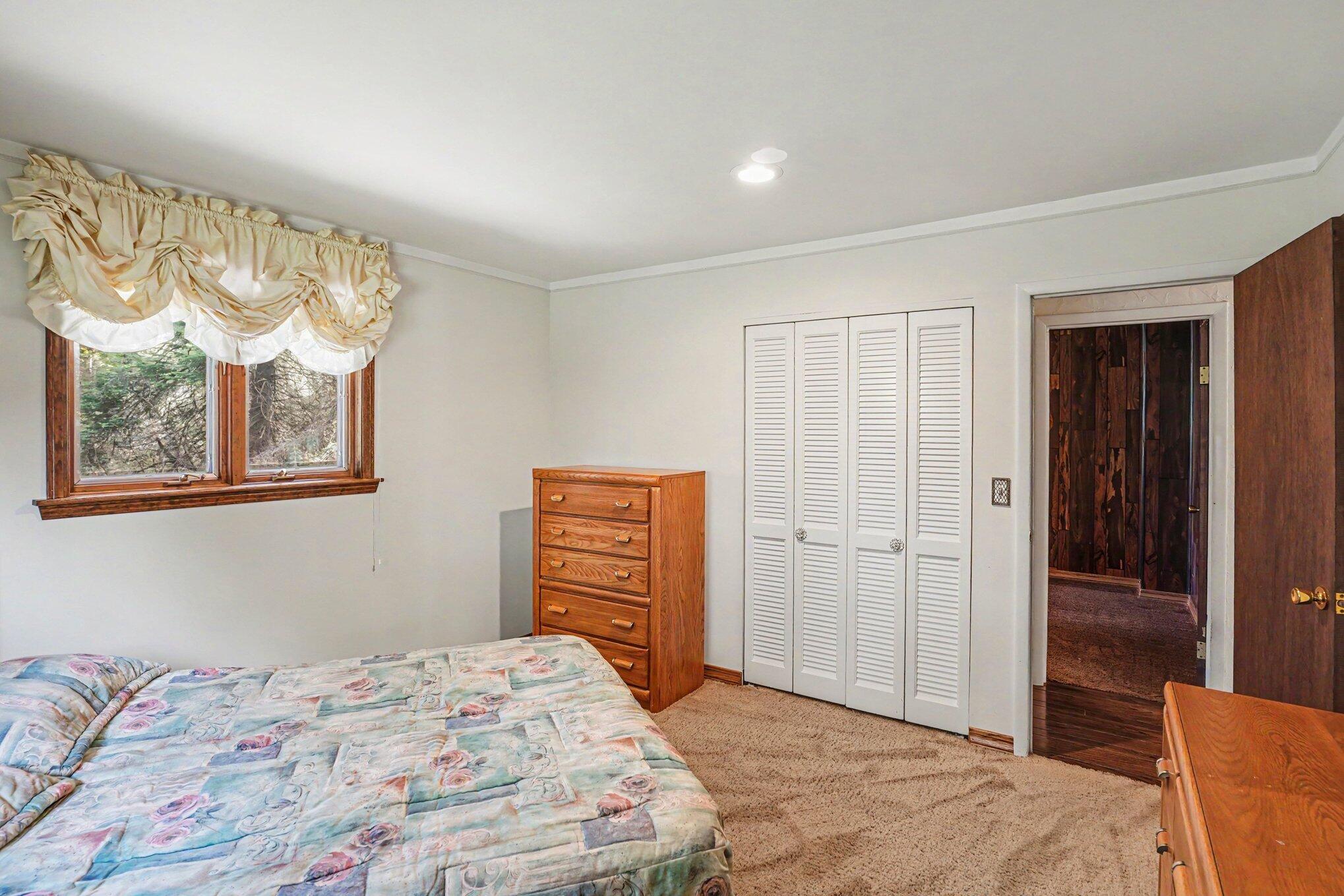13650 Spencer Road Milford, MI 48380 - Photo 13 of 38 013_file_2564