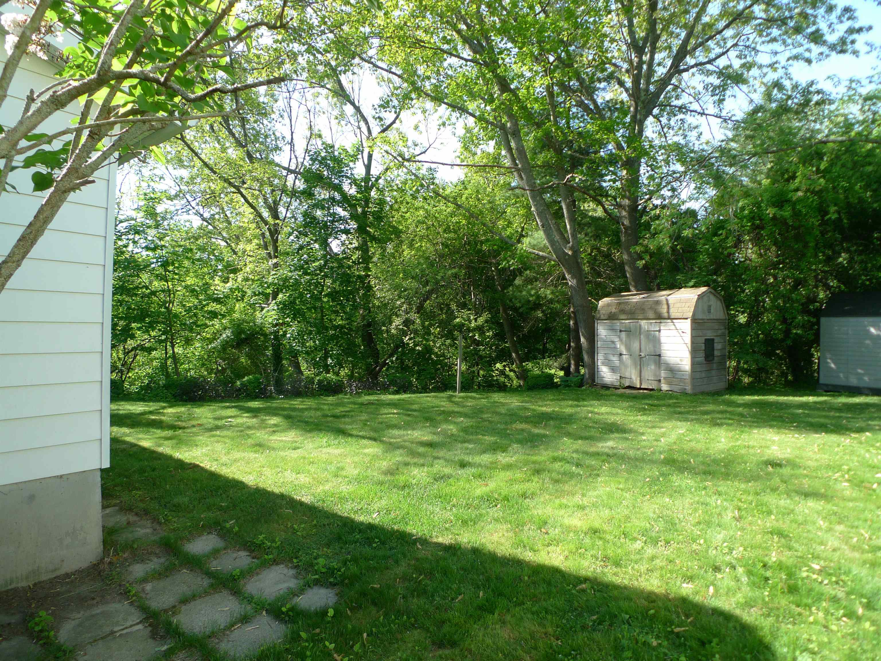 17 Webster Avenue Exeter, NH 03833 - Photo 4 of 7 Gallery Image 4