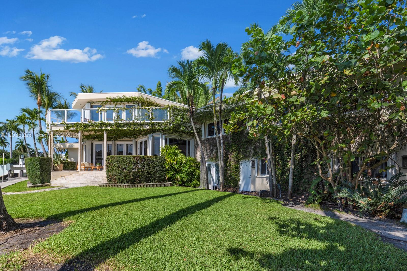 6500 North Bay Road Miami Beach, FL 33140 - Photo 37 of 41