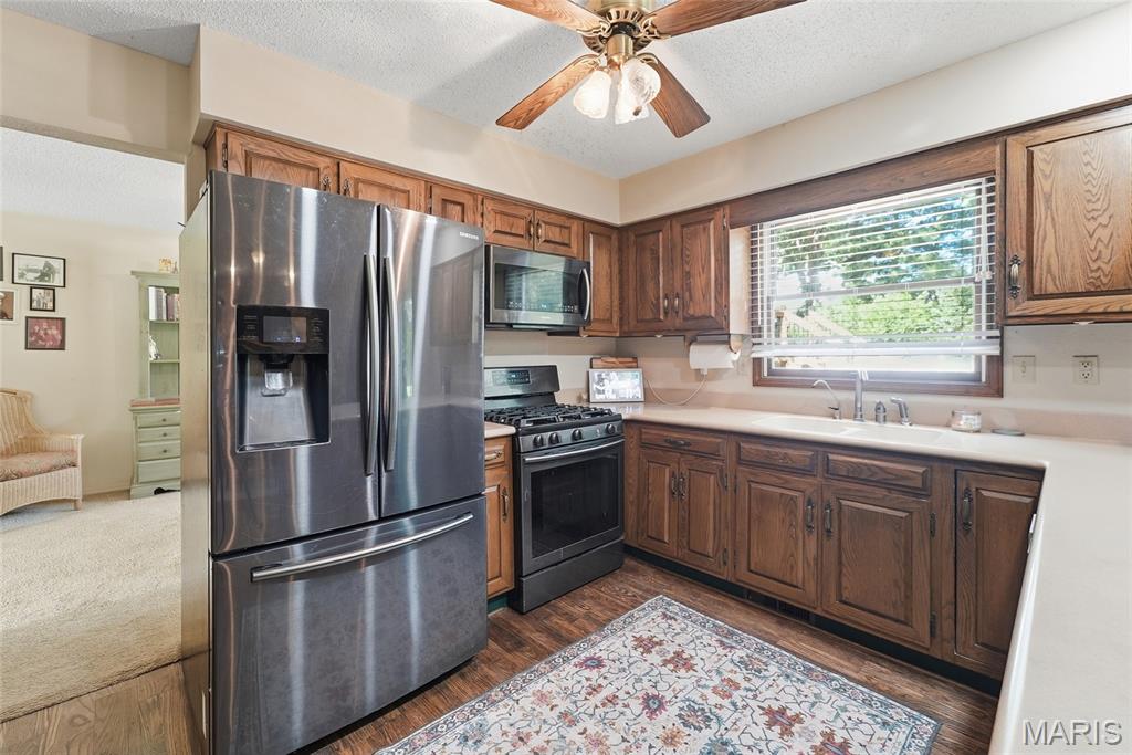 1916 Duke Street Edwardsville, IL 62025 - Photo 9 of 44