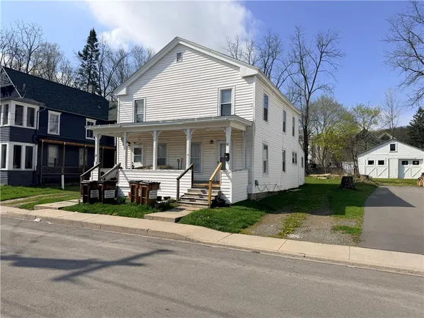 $1,350 | 10 Columbia Street, Oneonta, NY 13820