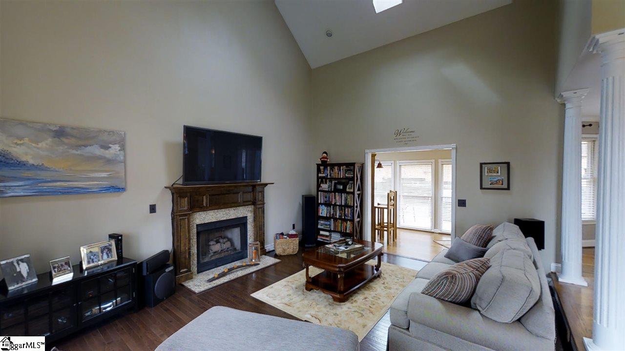 4 Fox Ridge Way Taylors, SC 29687 - Photo 3 of 36 Gallery Image 3