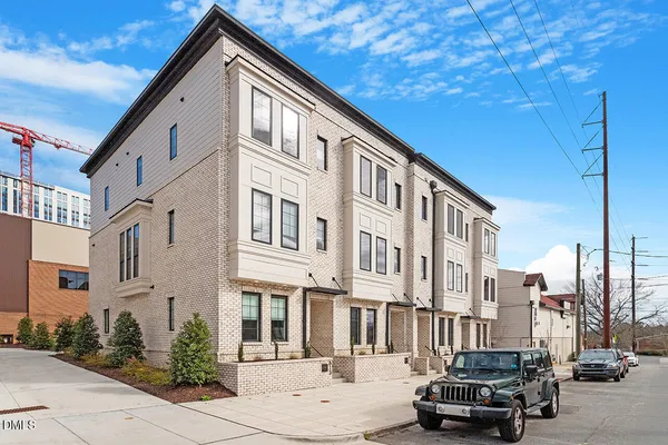 $1,275,000 | 613 South West Street, Raleigh, NC 27601