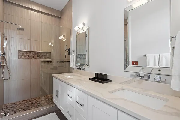 $1,275,000 | 613 South West Street, Raleigh, NC 27601