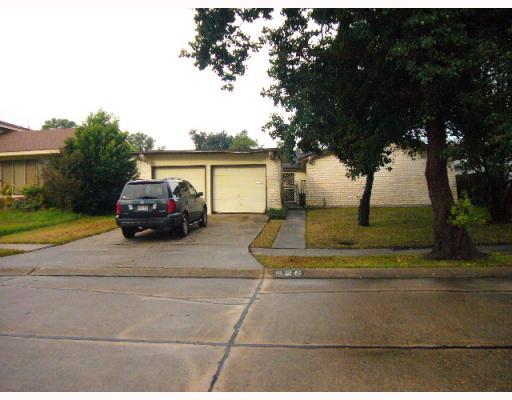 826 Lawrence Street Gretna, LA 70056 - Photo 1 of 8