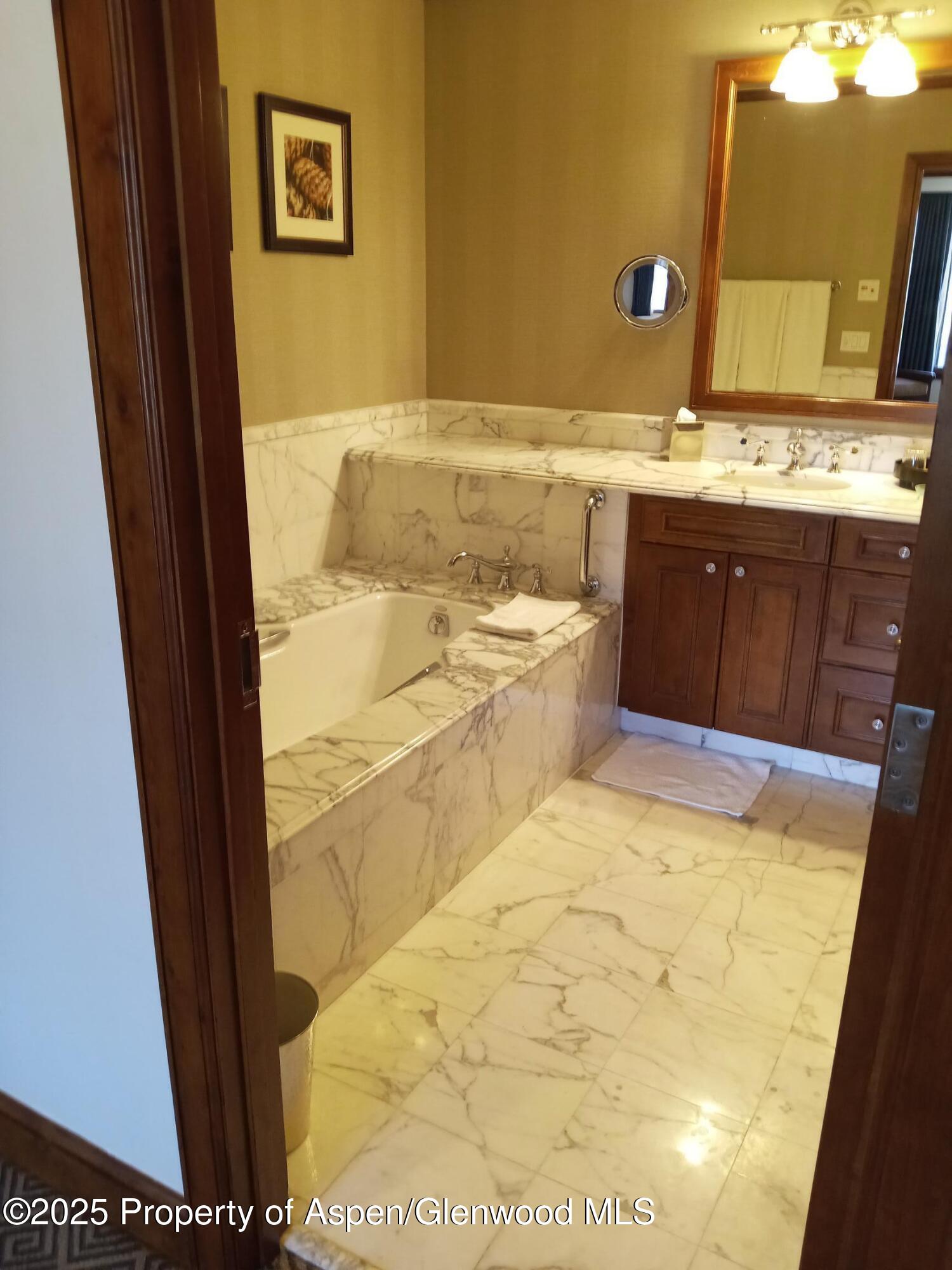 39 Boomerang Road, Unit 8209 SUMMER INTEREST 9 Aspen, CO 81611 - Photo 26 of 26