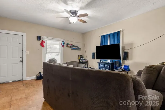 $242,500 | 401 Ebenezer Avenue, Rock Hill, SC 29730