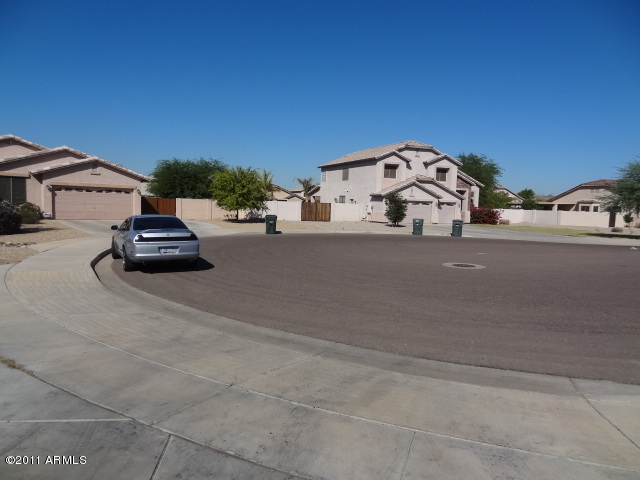 2419 West Darrow Street Phoenix, AZ 85041 - Photo 3 of 37 23