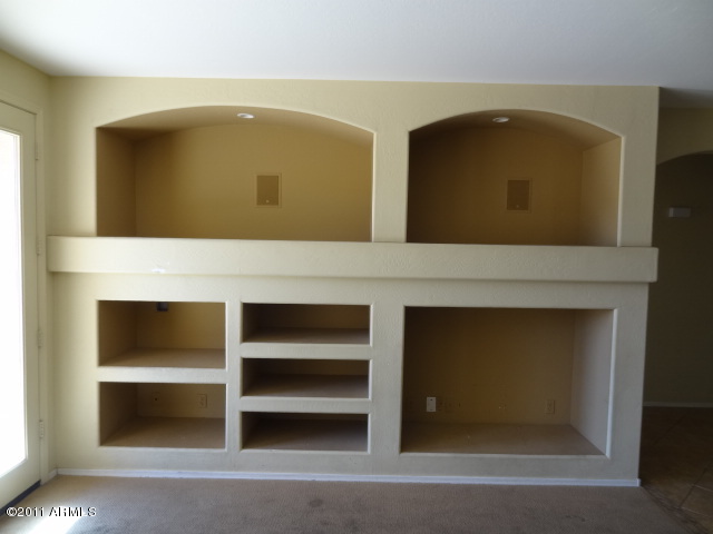 2419 West Darrow Street Phoenix, AZ 85041 - Photo 8 of 37 28