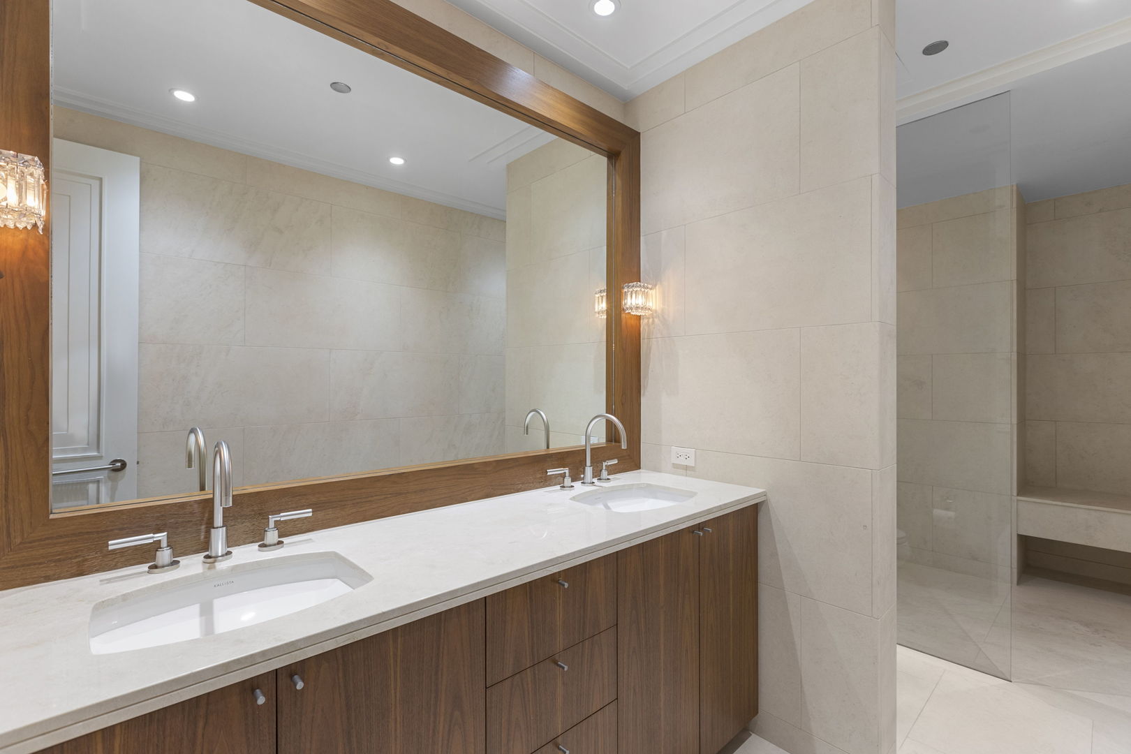 159 East Walton Place, Unit 5F Chicago, IL 60611 - Photo 15 of 18
