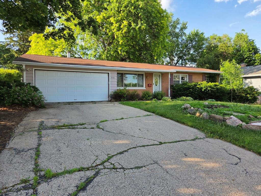 916 Roby Road Stoughton, WI 53589 - Photo 1 of 1 Gallery Image 1