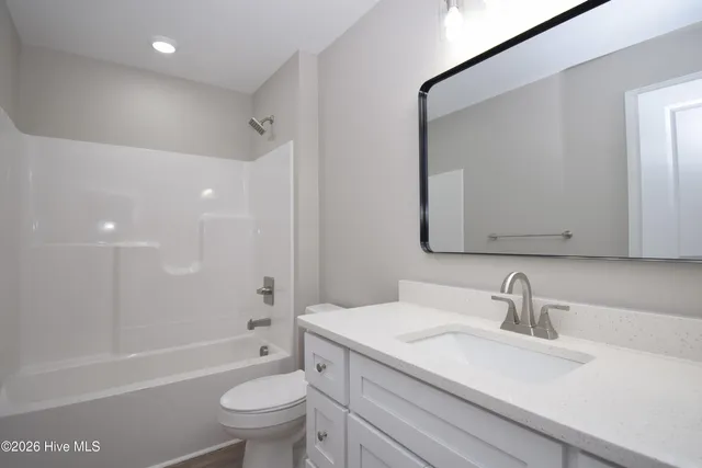 $1,800 | 825 Sarah Rebecca Drive, Unit A, Greenville, NC 27834