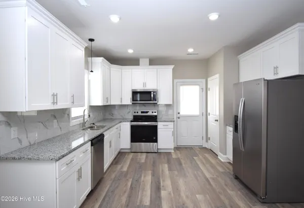 $1,800 | 825 Sarah Rebecca Drive, Unit A, Greenville, NC 27834