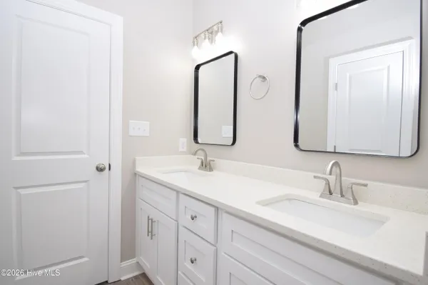 $1,800 | 825 Sarah Rebecca Drive, Unit A, Greenville, NC 27834