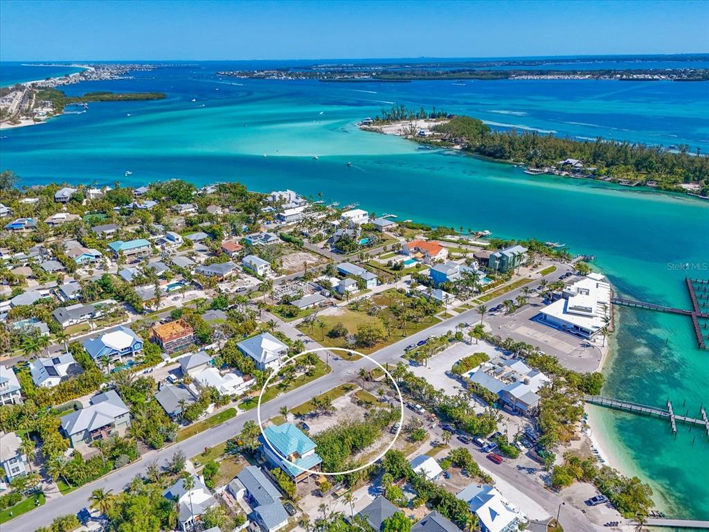 720 Broadway Street Longboat Key, FL 34228 - Photo 22 of 41 a view of a city with an ocean