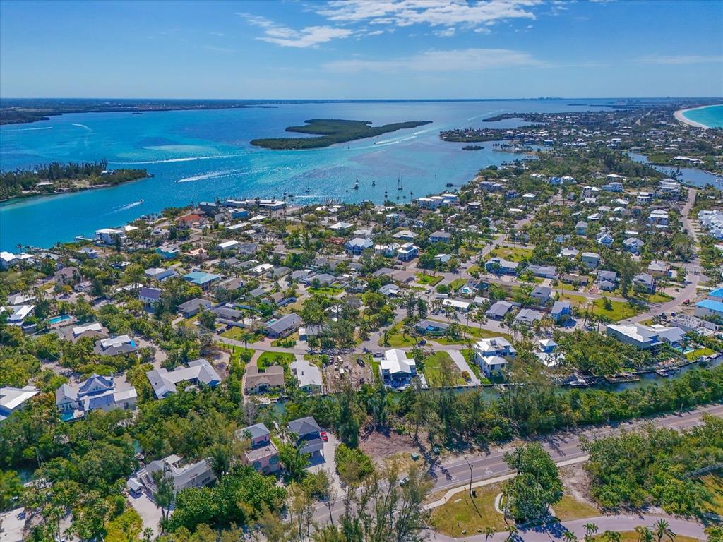 720 Broadway Street Longboat Key, FL 34228 - Photo 33 of 41
