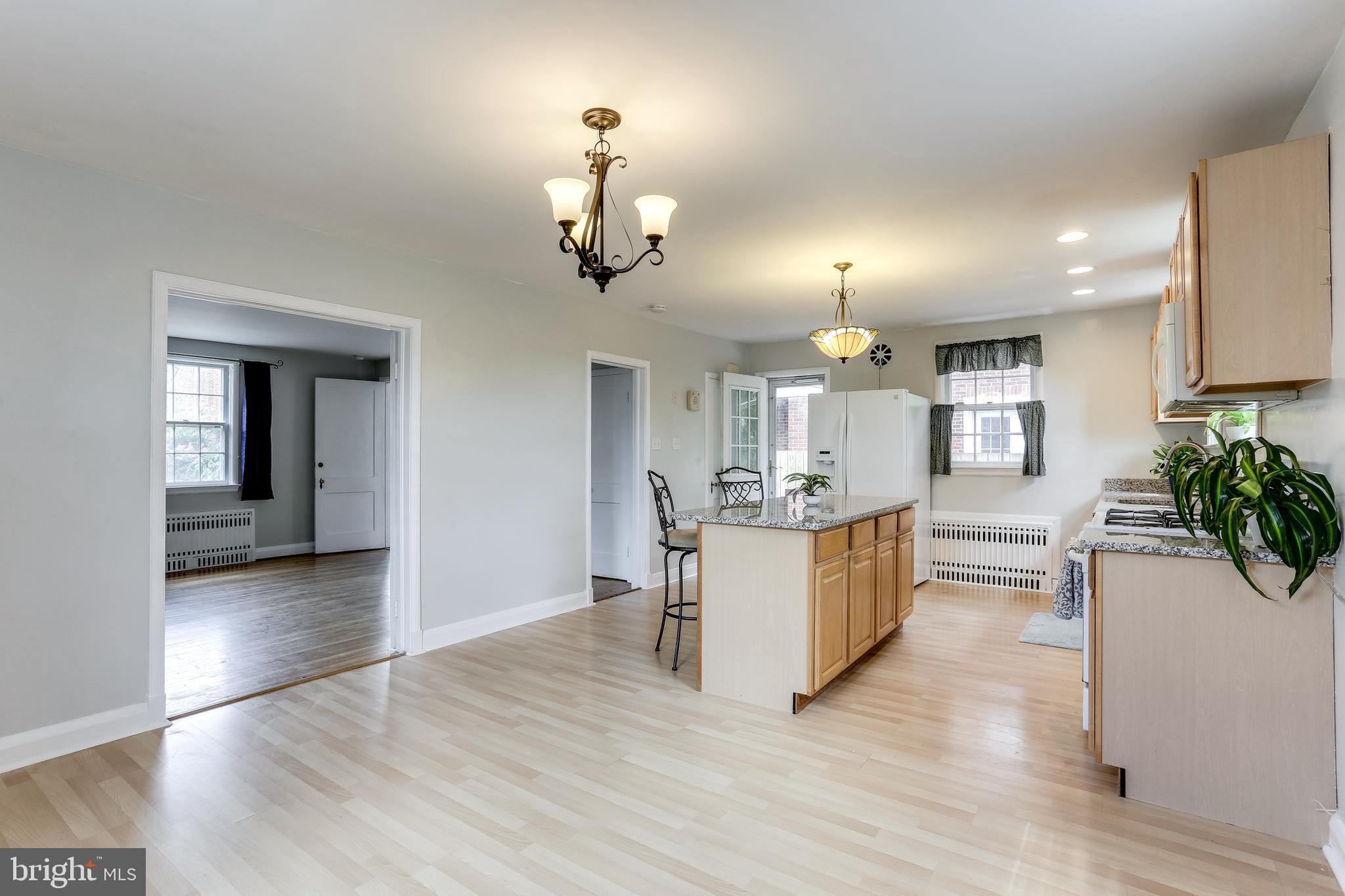 6319 Mt Ridge Road Baltimore, MD 21228 - Photo 11 of 31 Gallery Image 11