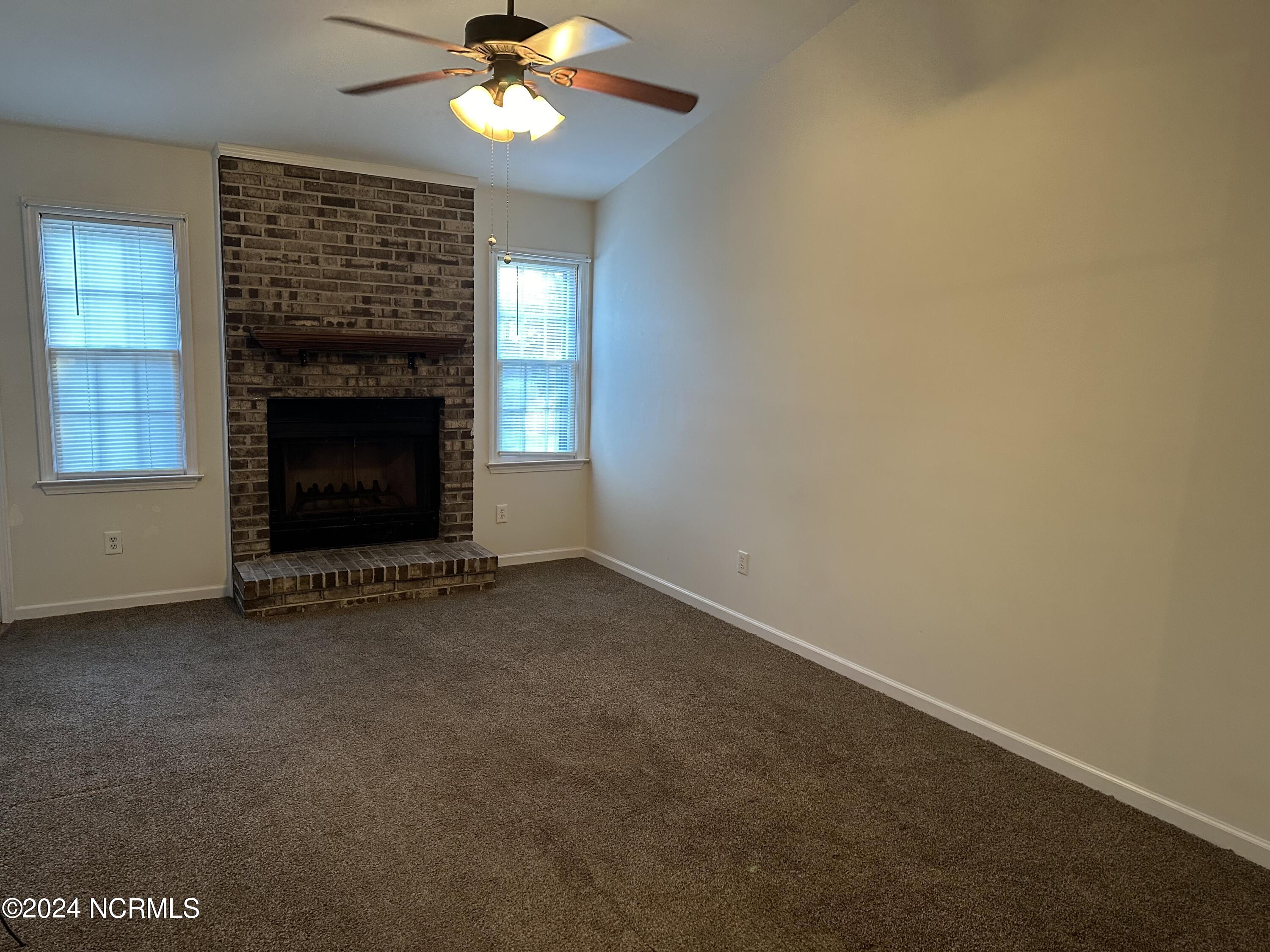303 Hilda Road Jacksonville, NC 28546 - Photo 2 of 9 IMG_6143