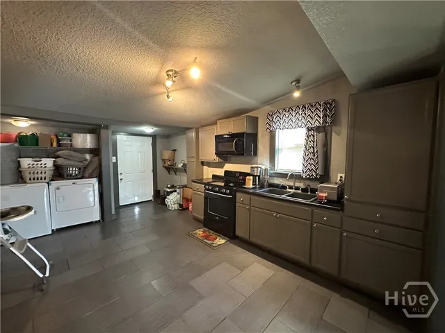 $215,000 | 214 Cantyre Street, Port Wentworth, GA 31407