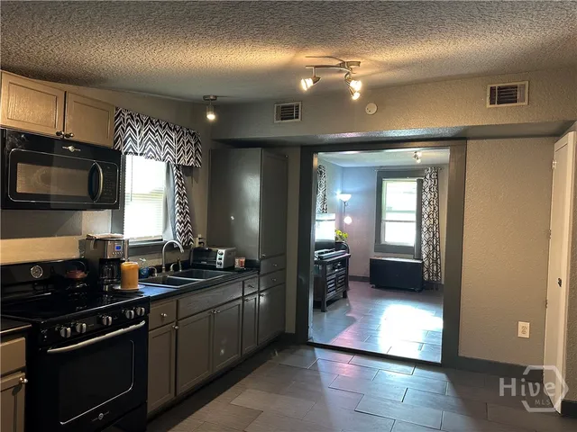 $215,000 | 214 Cantyre Street, Port Wentworth, GA 31407