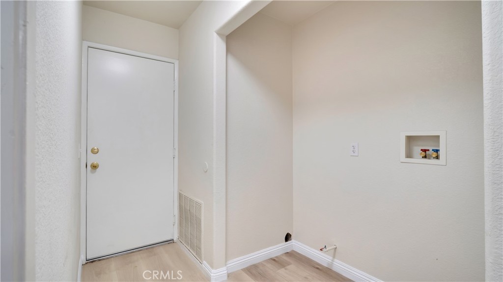 19364 Summerwind Trail Perris, CA 92570 - Photo 38 of 50 a view of small space