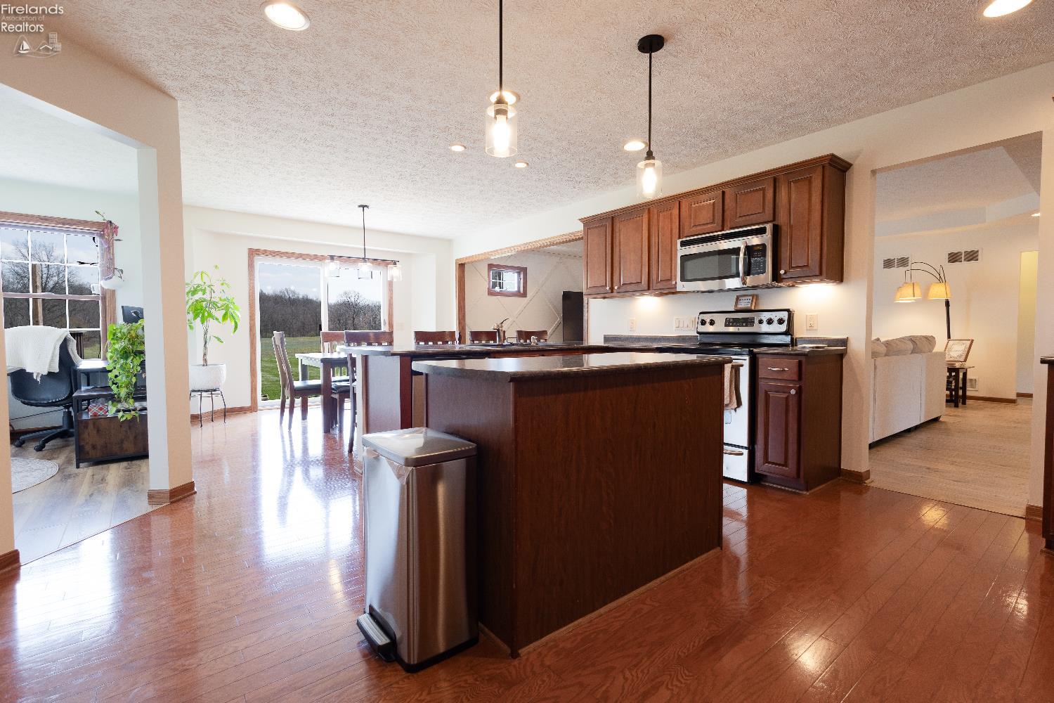3408 Liberty Road Willard, OH 44890 - Photo 16 of 60 Gallery Image 16