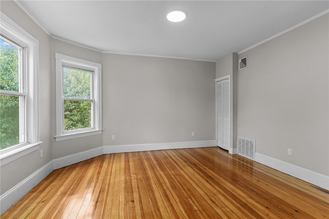 382 Orms Street Providence, RI 02908 - Photo 24 of 31