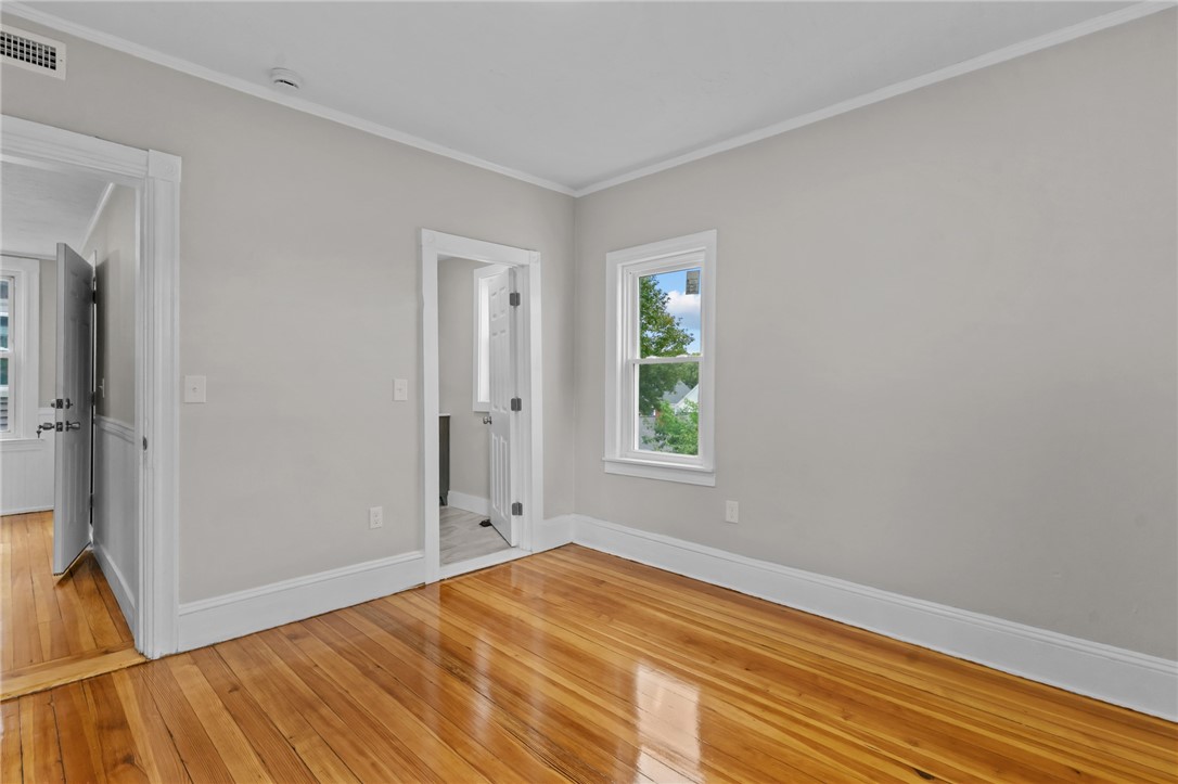 382 Orms Street Providence, RI 02908 - Photo 28 of 31