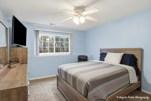 $292,500 | 324 New Haven Drive, Cary, IL 60013