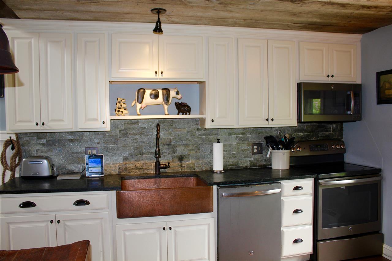 418 Lyman Batcheller Road, Unit C Hartford, VT 05059 - Photo 3 of 29 Gallery Image 3