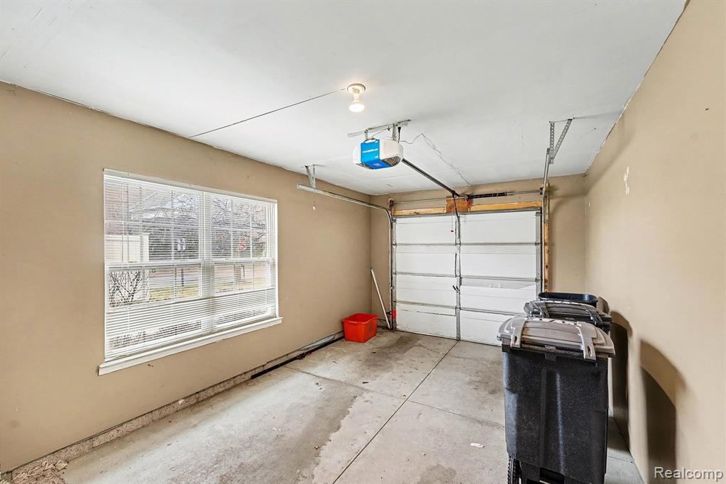 11712 Farmington Road Livonia, MI 48150 - Photo 13 of 13