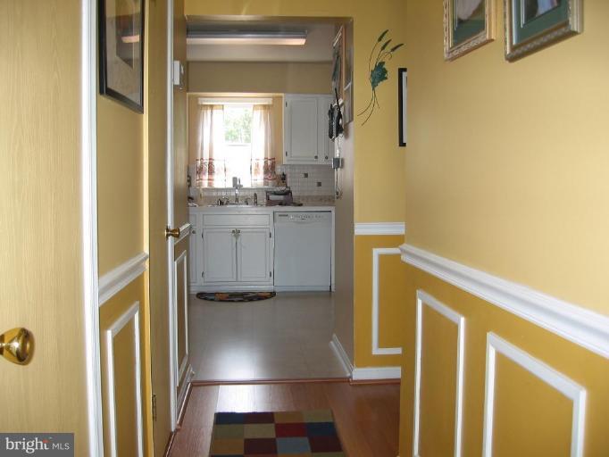 8106 Timberbrooke Road Rosedale, MD 21237 - Photo 11 of 27 Entrance / Foyer