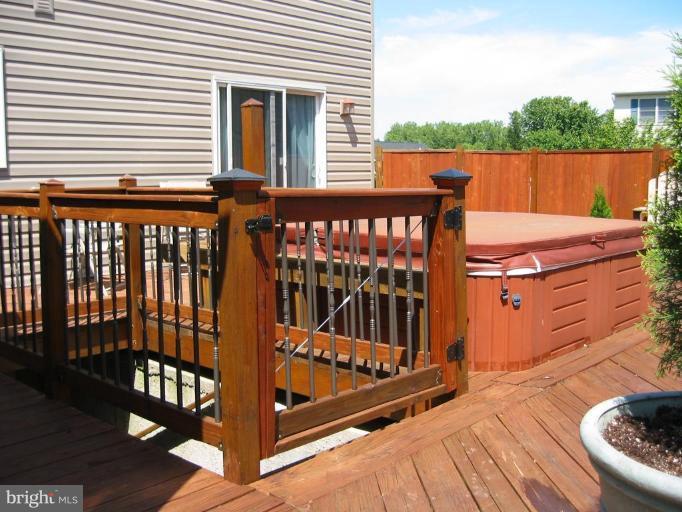 8106 Timberbrooke Road Rosedale, MD 21237 - Photo 21 of 27 Deck