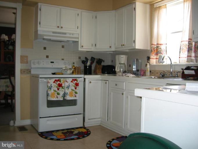 8106 Timberbrooke Road Rosedale, MD 21237 - Photo 6 of 27 Kitchen #2