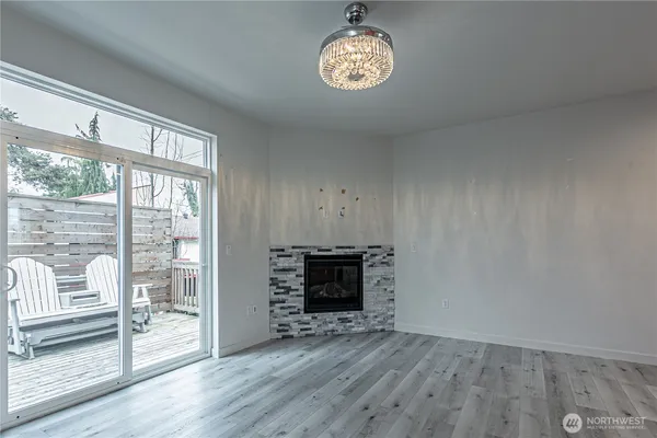 $410,000 | 334 9th Avenue Southeast, Unit A4, Puyallup, WA 98372