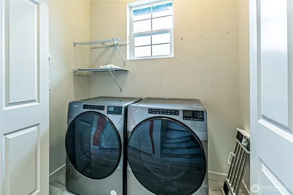$410,000 | 334 9th Avenue Southeast, Unit A4, Puyallup, WA 98372