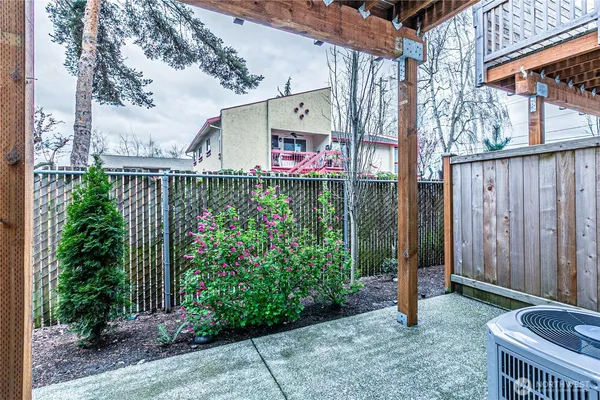 $410,000 | 334 9th Avenue Southeast, Unit A4, Puyallup, WA 98372